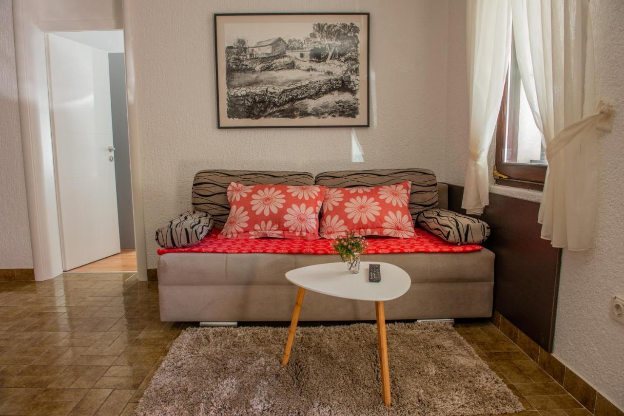 Apartman Bozica Vir Exteriör bild