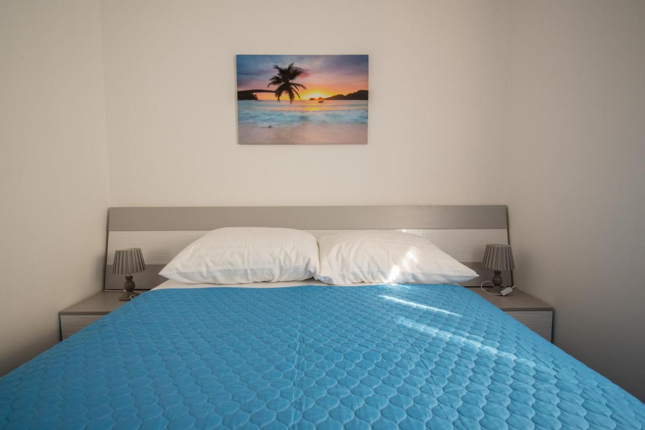 Apartman Bozica Vir Exteriör bild